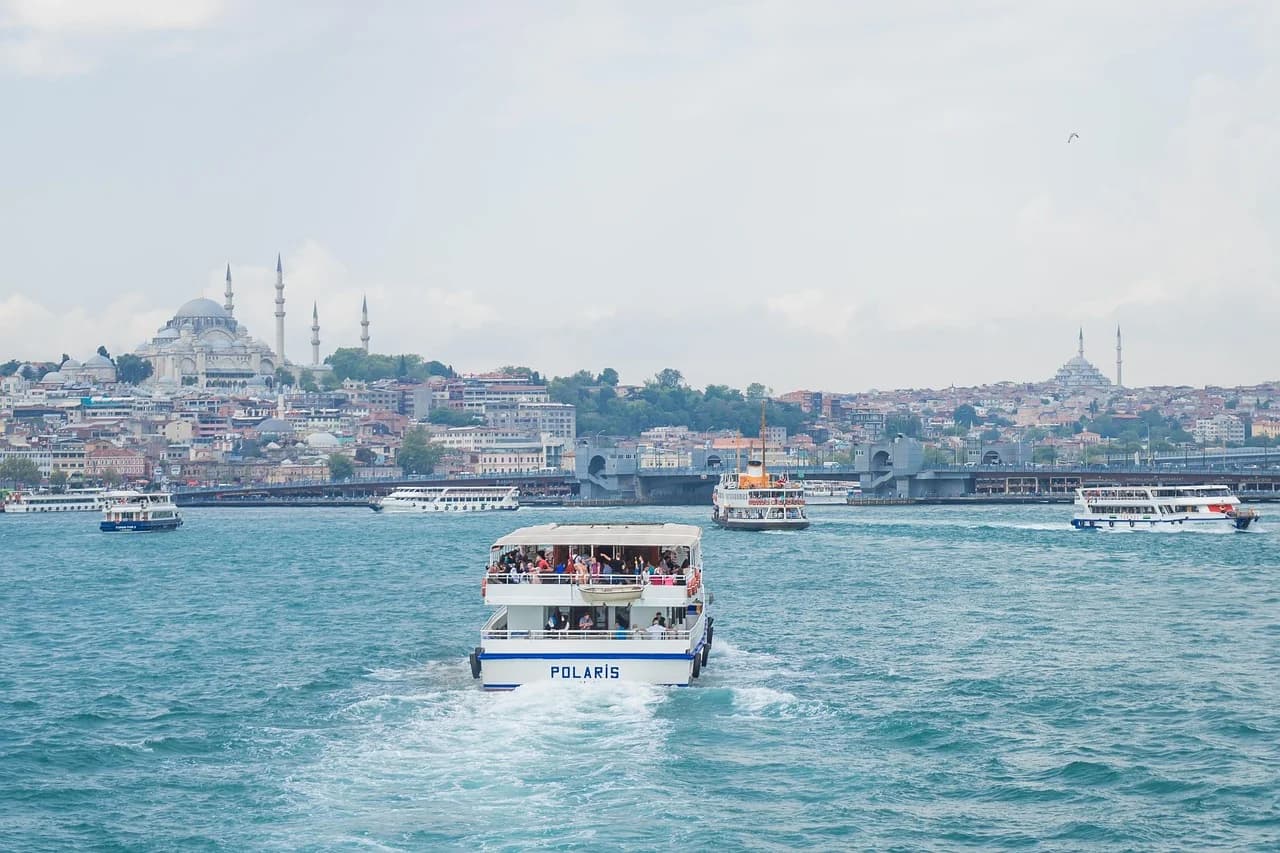 Restaurantes Indios en Turquía: Guía Completa para Viajeros Indios
