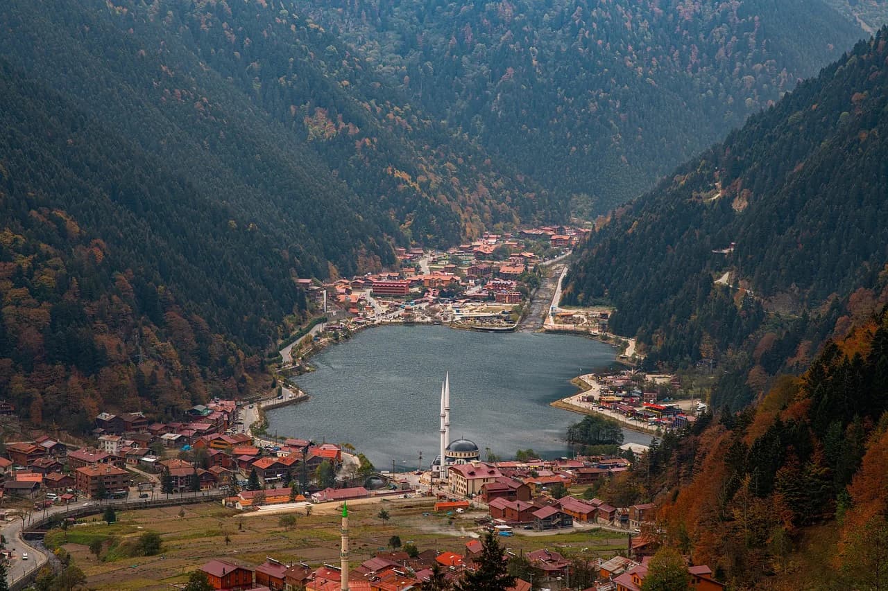 Uzungöl Lake